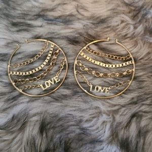 Hoop earings